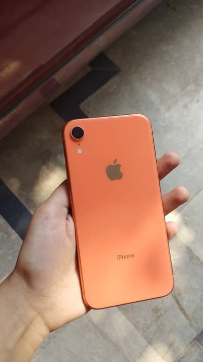 Apple iPhone XR