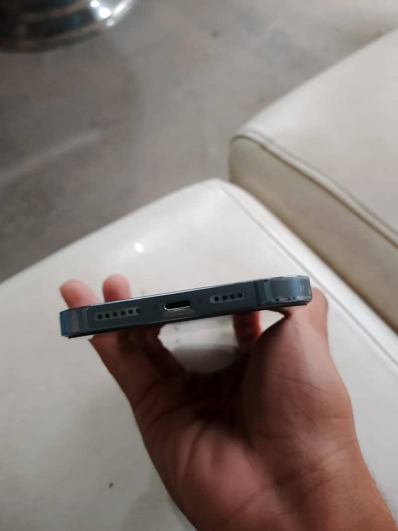 Apple iPhone 13 Pro Max 3