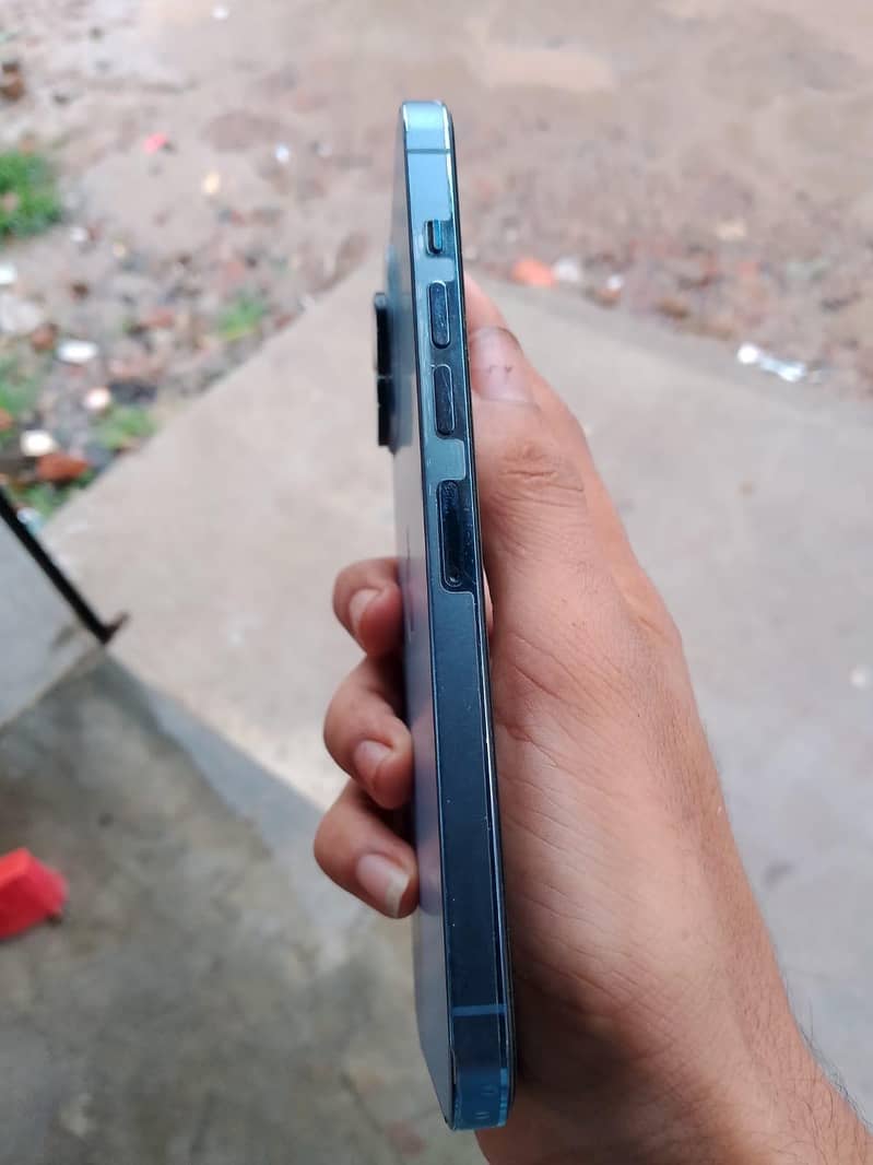 Apple iPhone 13 Pro Max 5