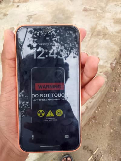 Apple iPhone XR converted into 17 pro