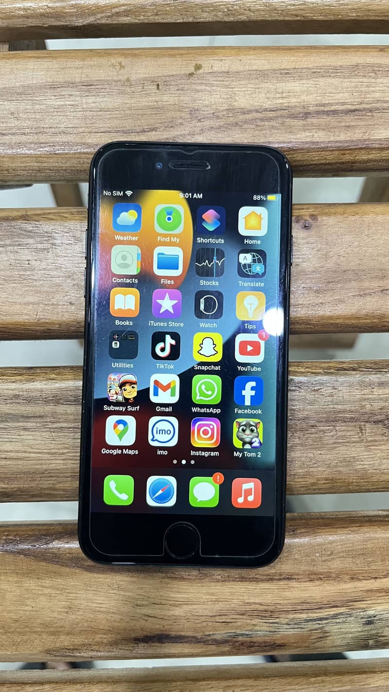 Apple iPhone 7 6