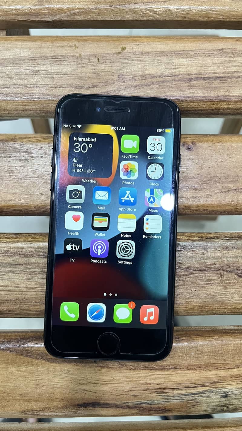 Apple iPhone 7 7