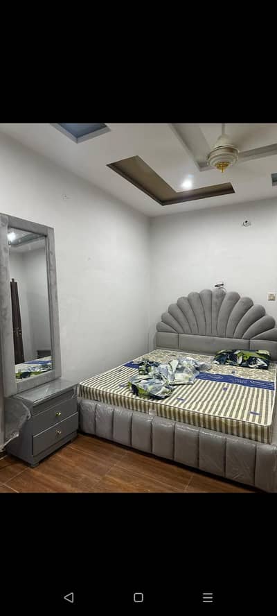 Furnished ac room for rent per day Multan Model town(03277342171)