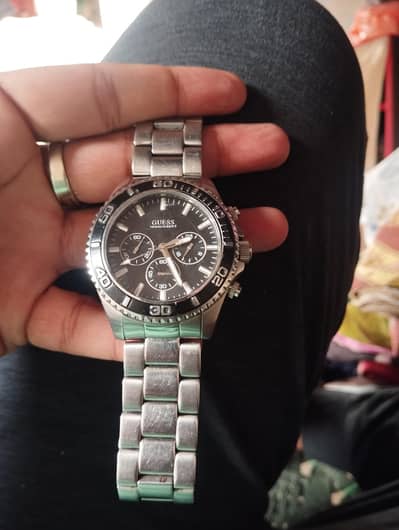 Guess Chaser W0170G1 Model