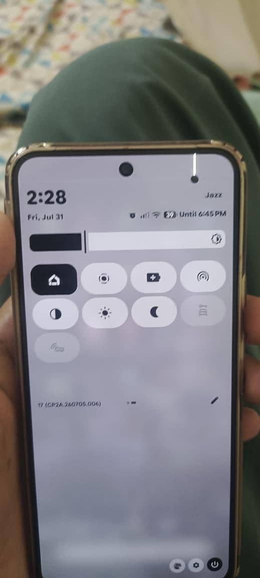 Google Pixel 8 5
