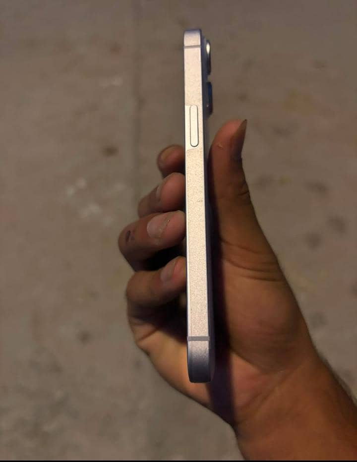 iPhone 14 1