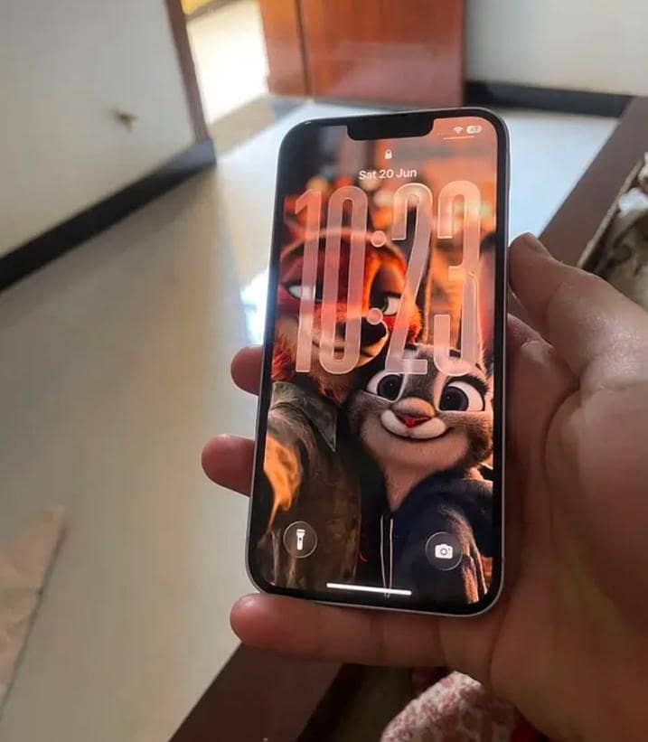 iPhone 14 2