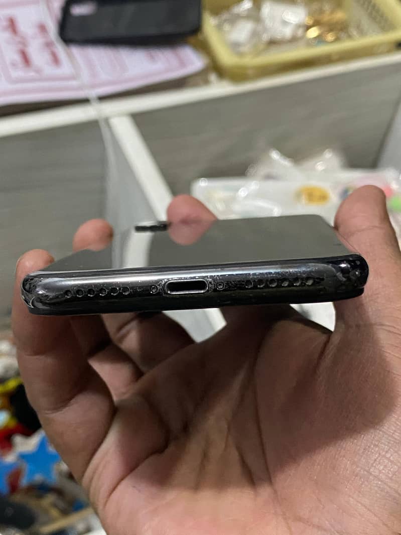 Apple iPhone X 2