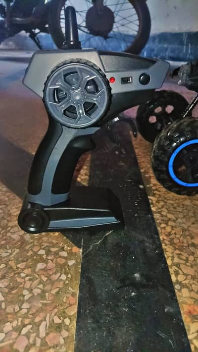 Off road 4 x4 with suspension high speed