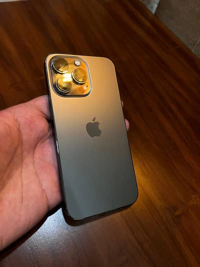 Apple iPhone 13 Pro