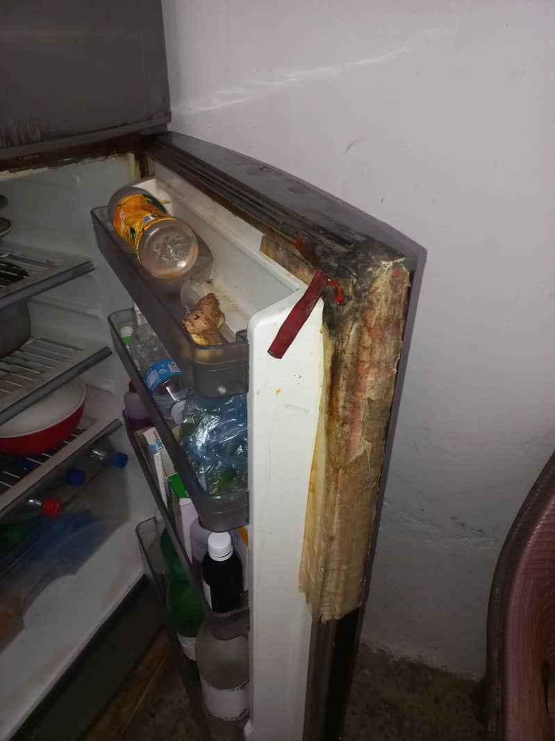 dawlance fridge 2