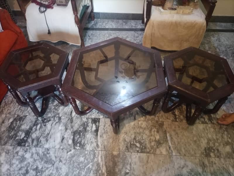 sofa or tabal set 0