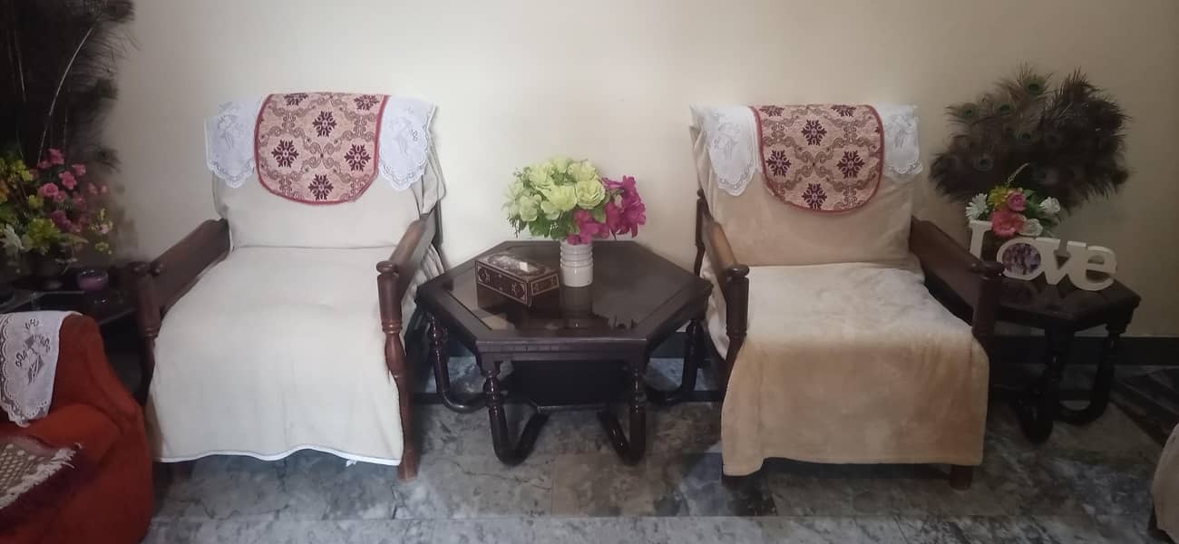 sofa or tabal set 5