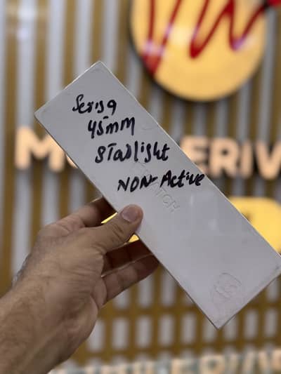 Apple watch series 9 45mm Starlight