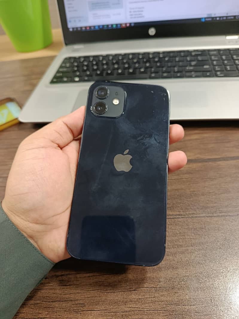 Apple iPhone 12 3