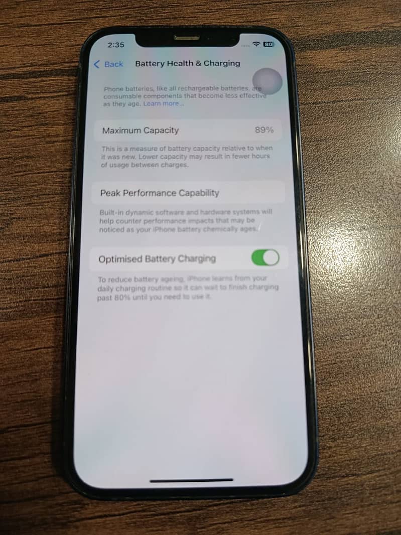 Apple iPhone 12 4