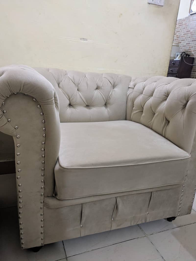 5 seater sofa 0
