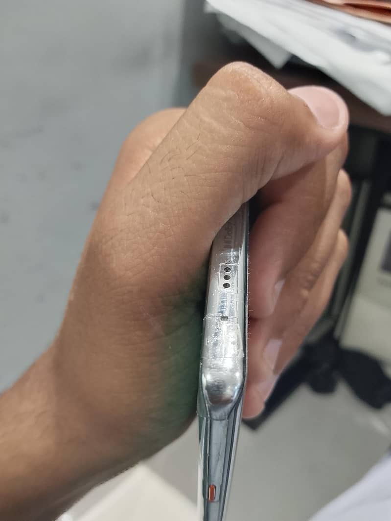 tecno camon 40 pro 9