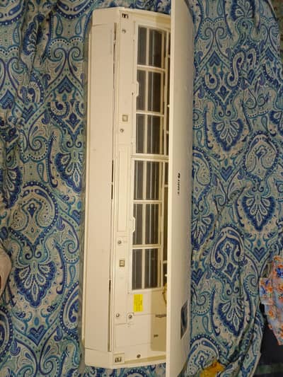 gree 1.5 ton Ac