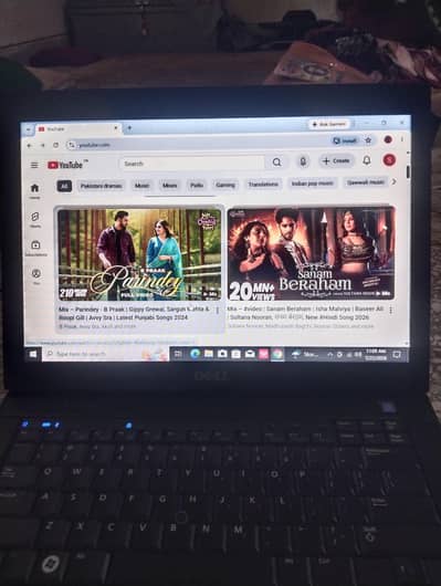 Dell latitude e6400 | leaptop | 4 ram and 128 gb memory