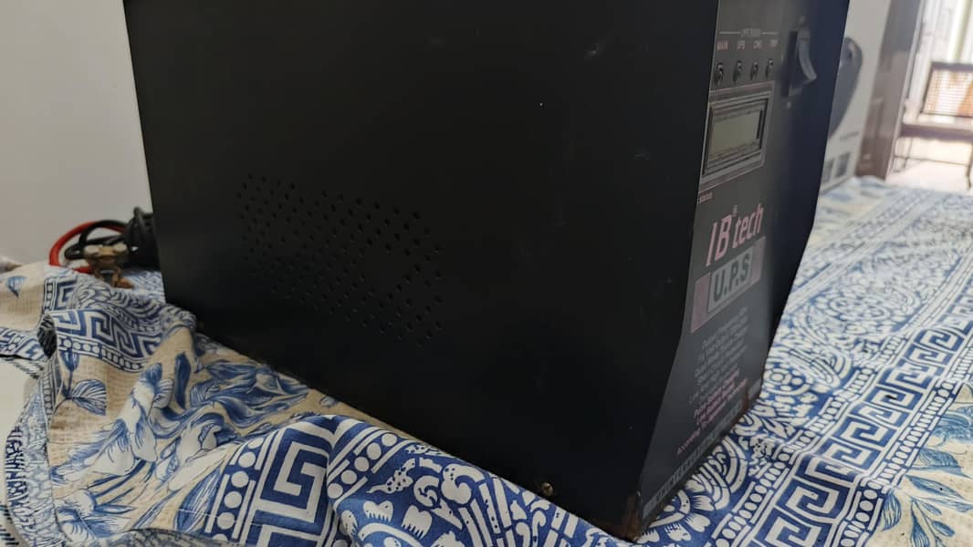 UPS double battery proper working condition 1