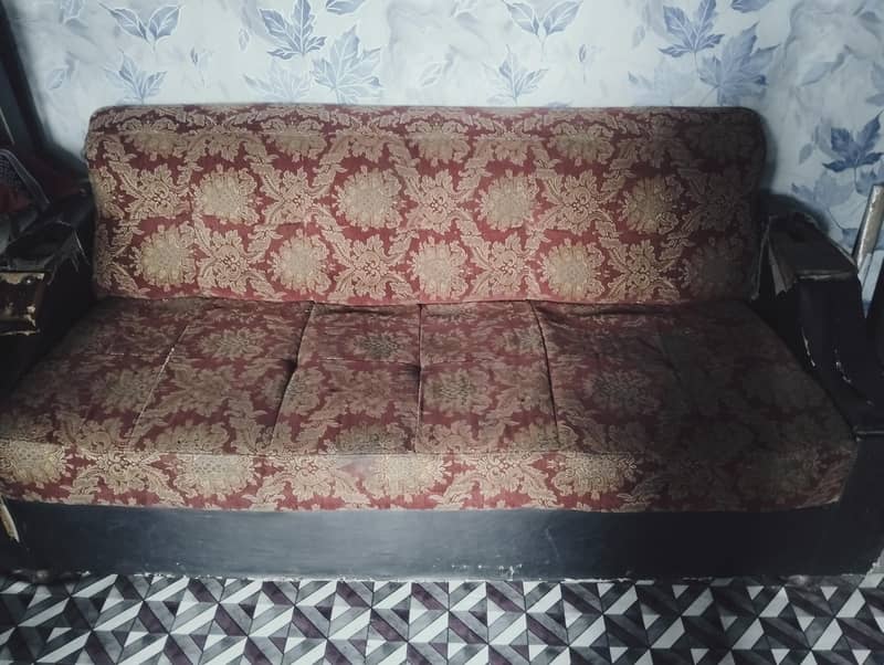 sofa for sell 1