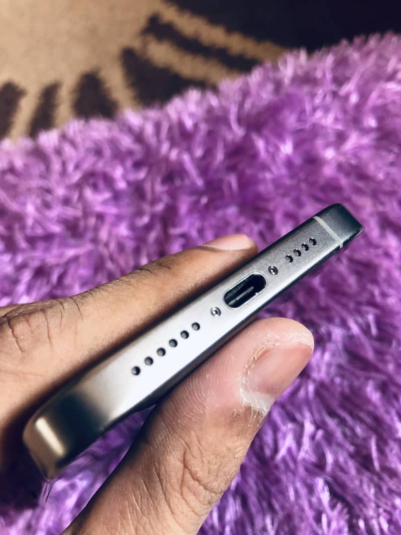 Iphone 15 pro max 5