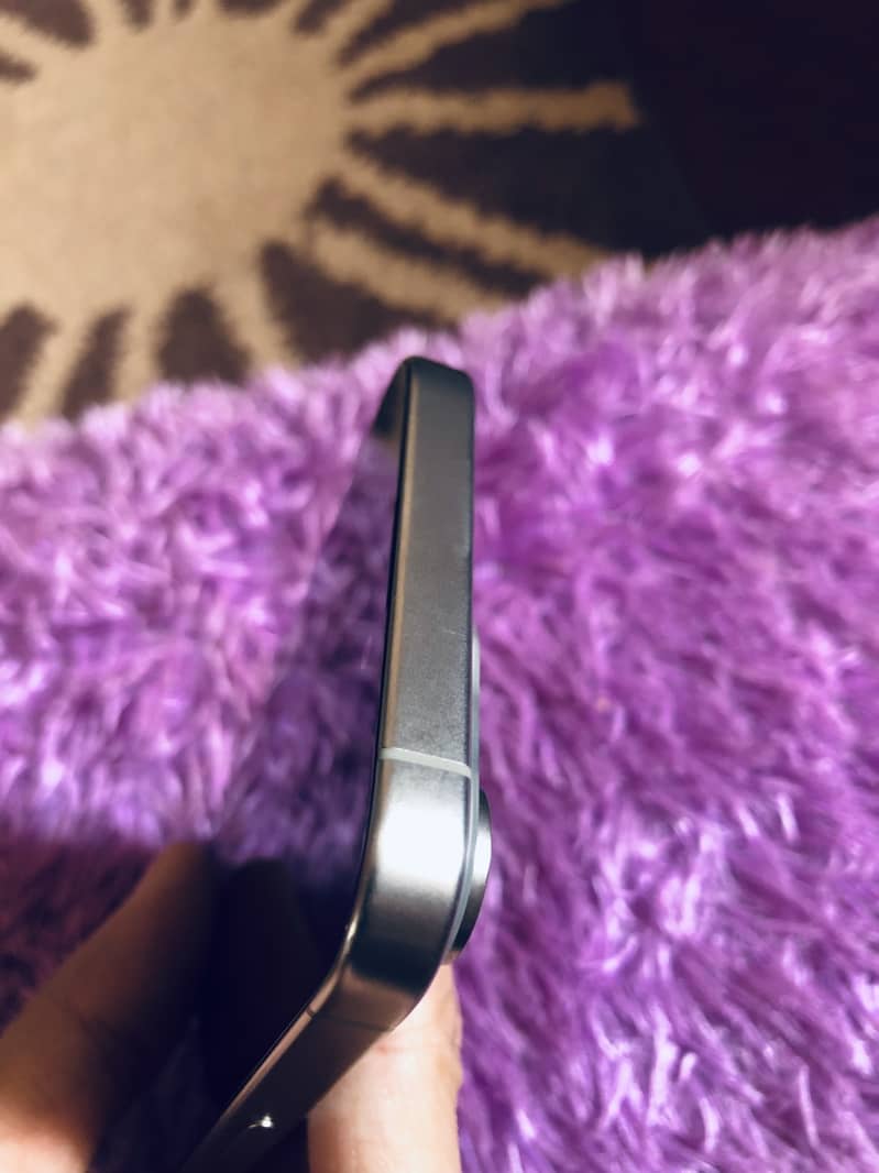 Iphone 15 pro max 6