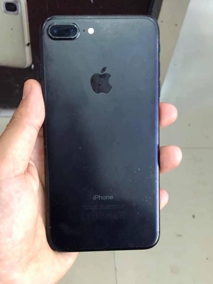 Apple iPhone 7 Plus 0