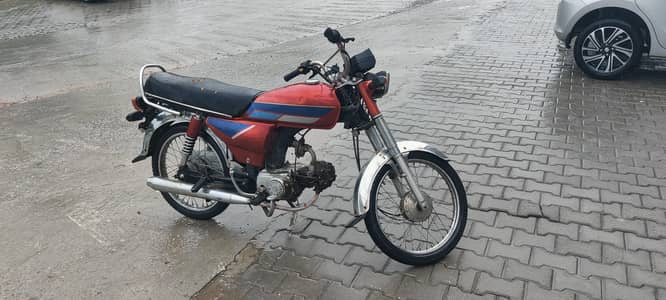 Ravi CD 70 – Neat & Clean | Excellent Condition | Best Deal