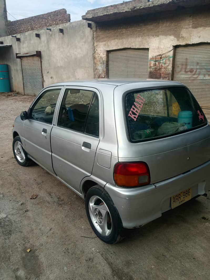 Daihatsu Cuore 2009 3