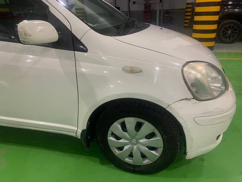 Toyota Vitz 2004 7