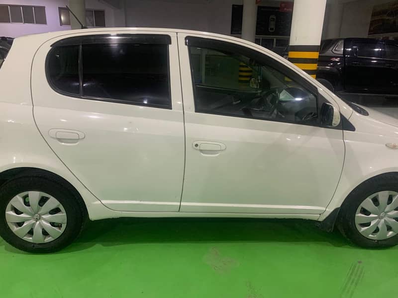 Toyota Vitz 2004 8