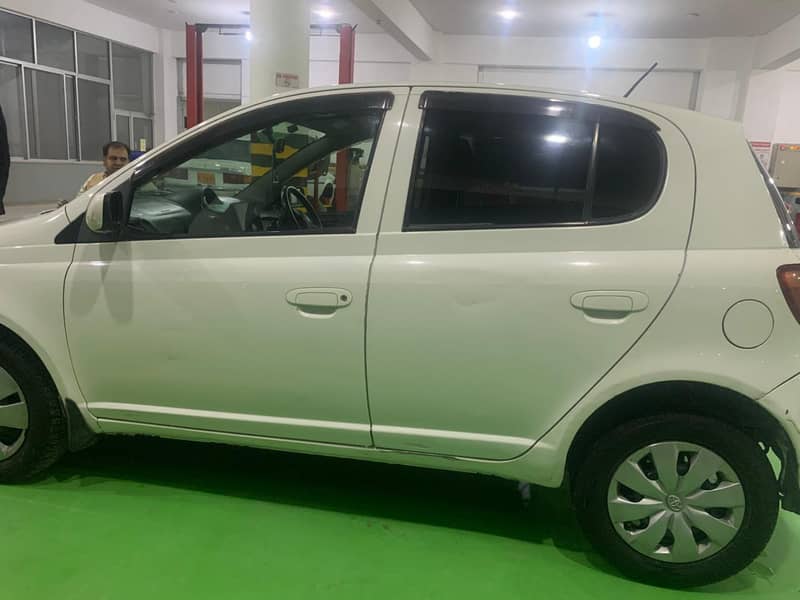 Toyota Vitz 2004 17
