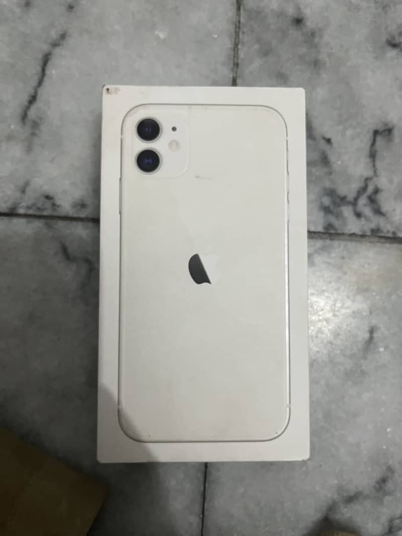 Apple iPhone 11 4