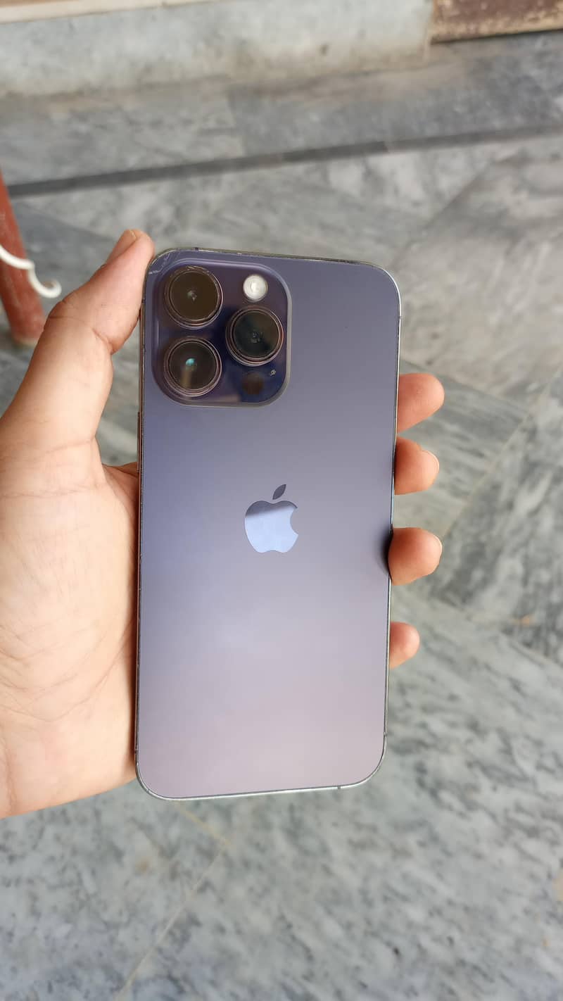 Apple iPhone 14 Pro Max 0