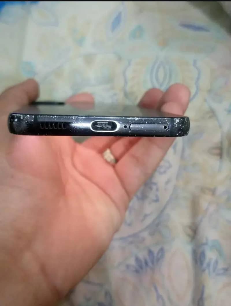 Samsung Mobile S22 2