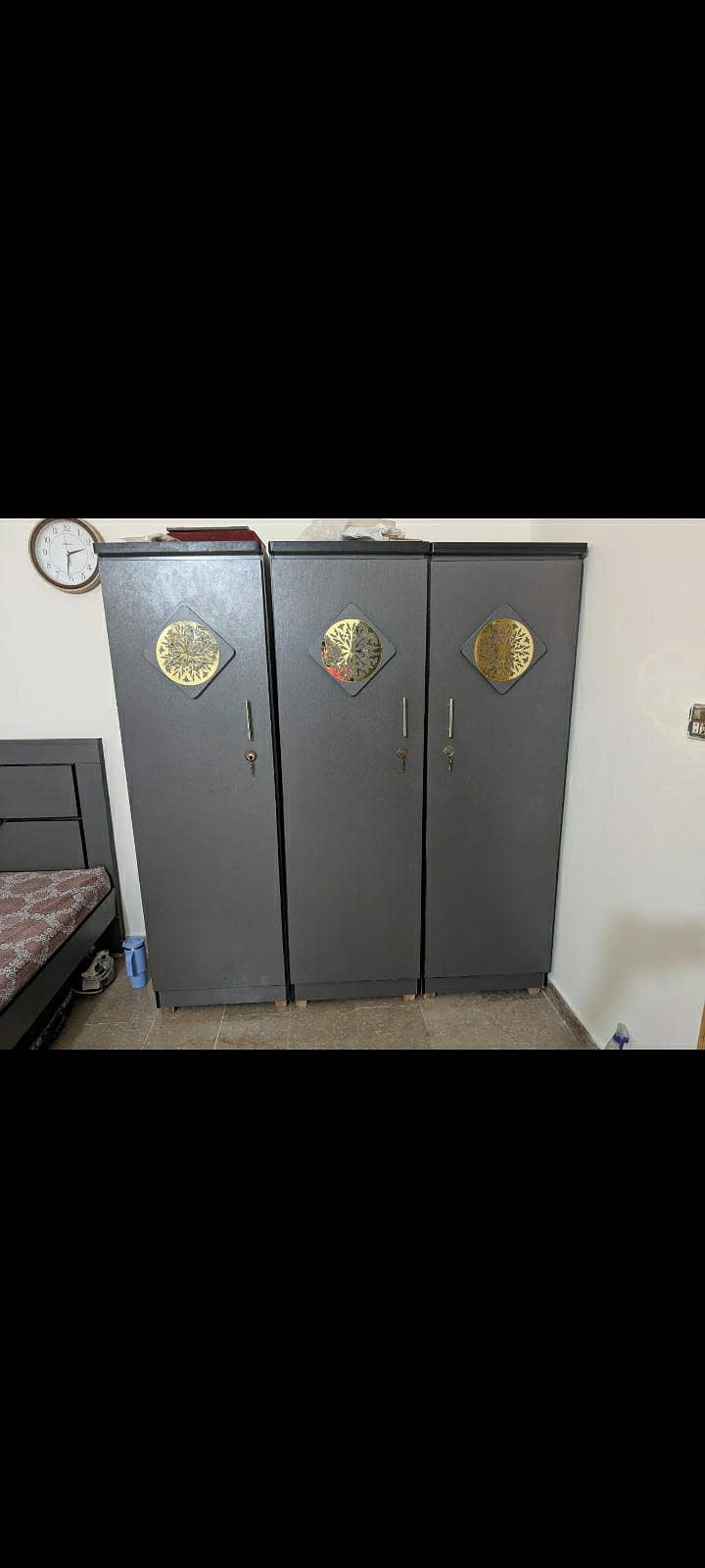 Urgently Selling a bedset 2