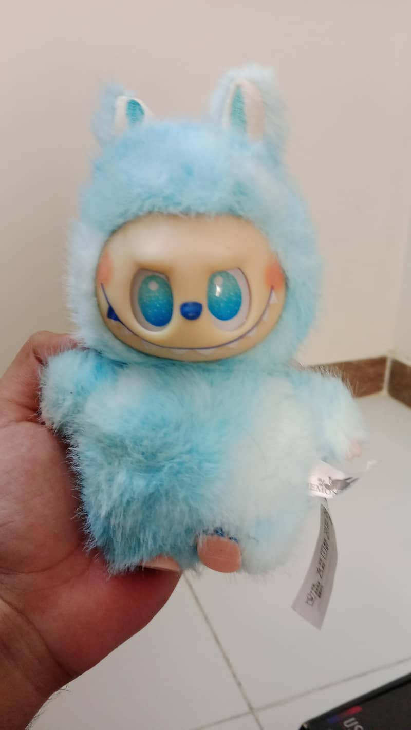 labubu doll 4