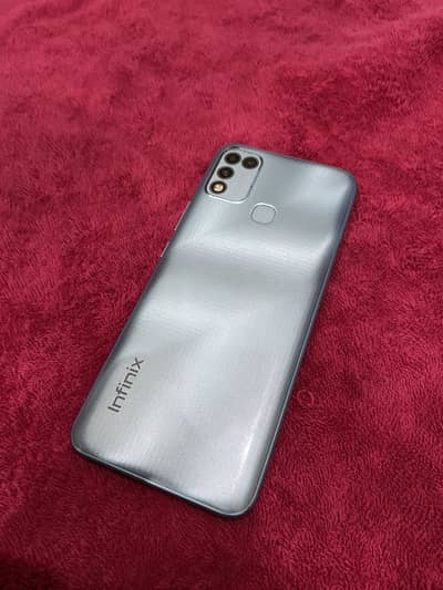 Infinix Hot 10 Play with Charger