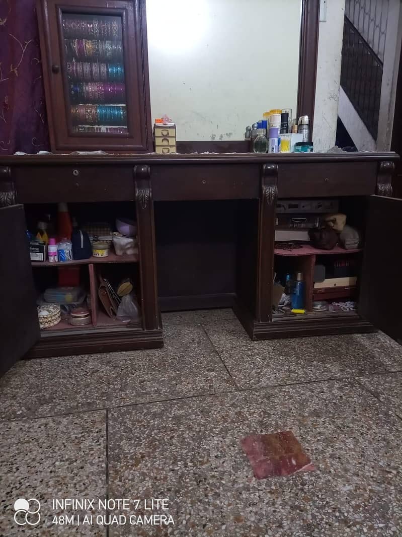 dressing table 2