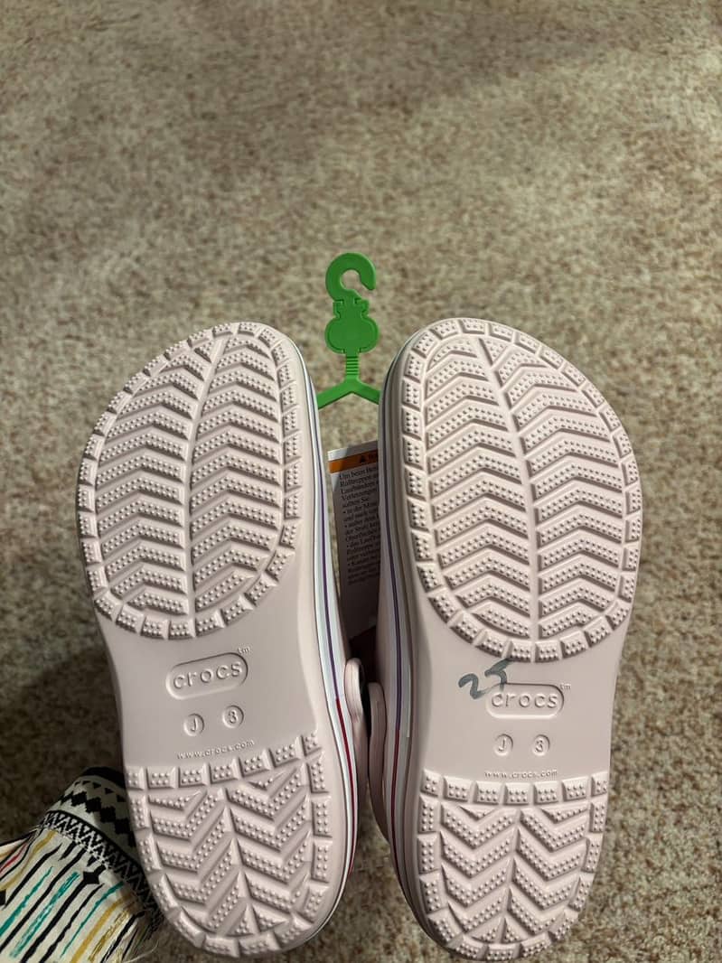 Crocs 2