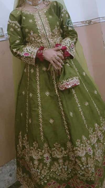 lehnga choli for mehndi