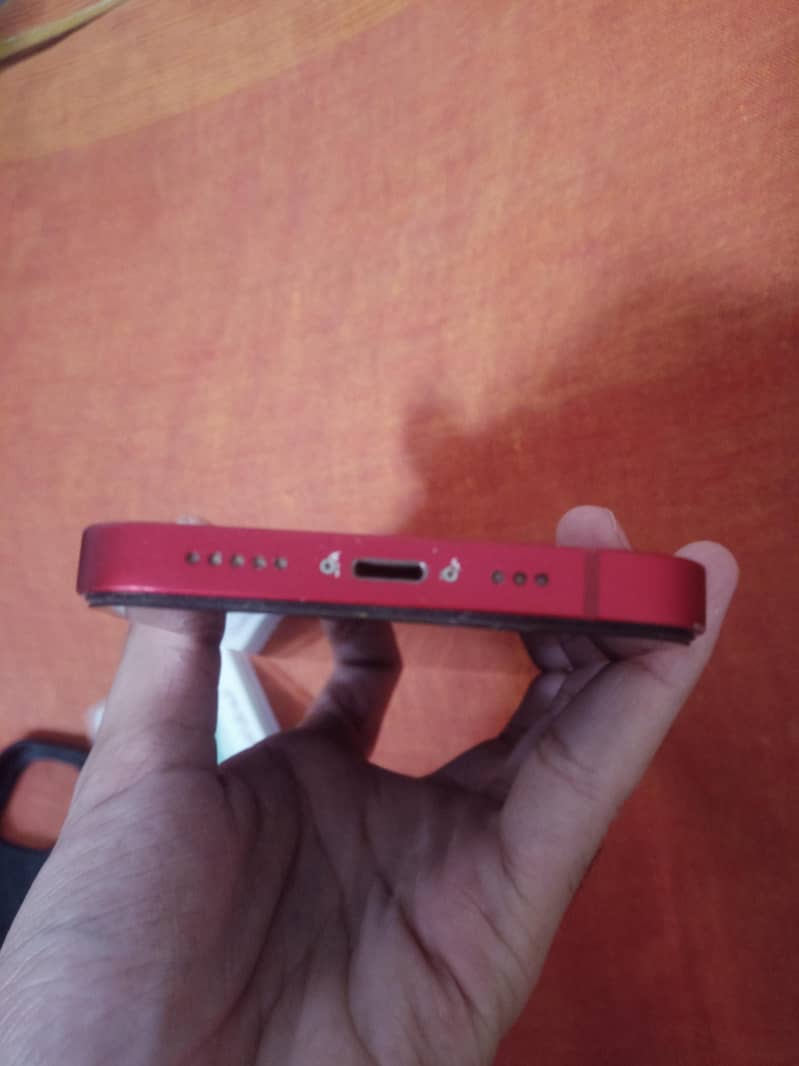 Apple iPhone 13 3