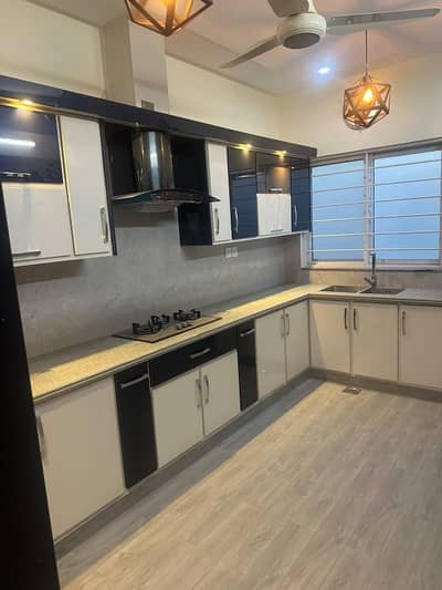 G-13/2 Like New Double Story House 40x80 For Sale