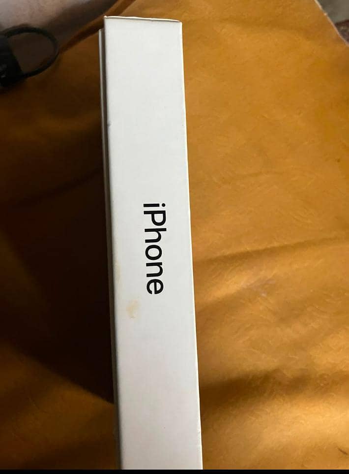 Apple iPhone SE 8