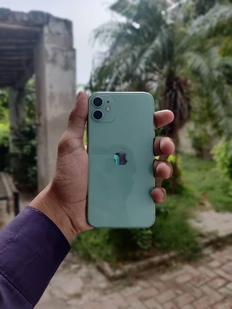 Apple iPhone 11 8