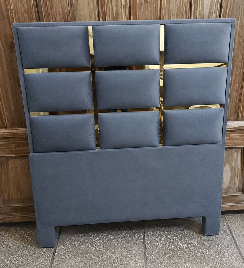 Single bed 0