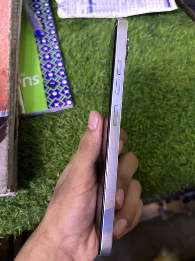 Tecno Spark Go 1 7