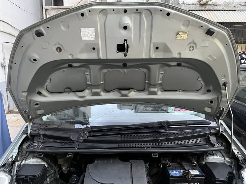 Toyota Vitz 2013 1